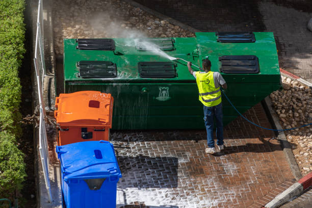 Best Garage Pressure Washing  in Cumberland, WI